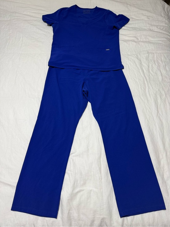 Figs Other - Figs Deep Royal Blue Scrubs, XL Casma Top, XLT Livingston Bottoms